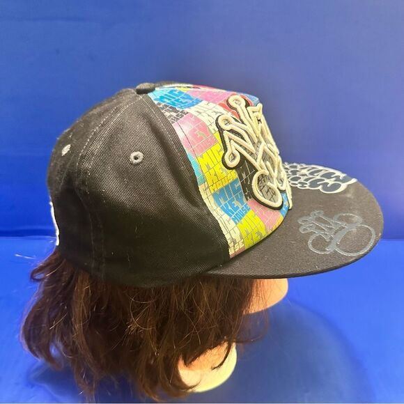 Disney Parks Authentic Mickey Mouse Hat - Picture 5 of 7